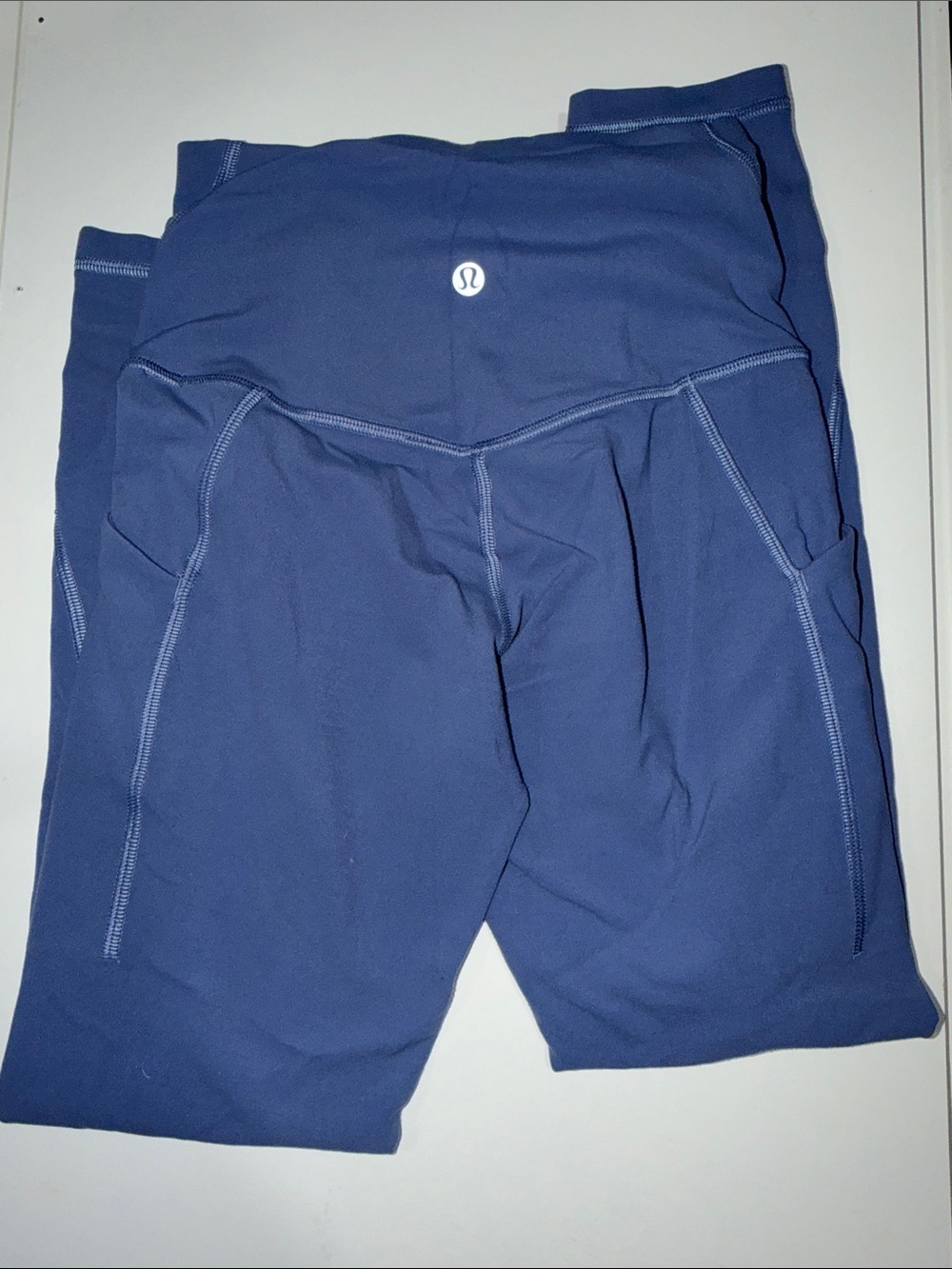 lululemon athletica Blue cropped leggings with Side Pockets